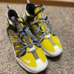Black, White, and Yellow Men’s Nike Air Max 270